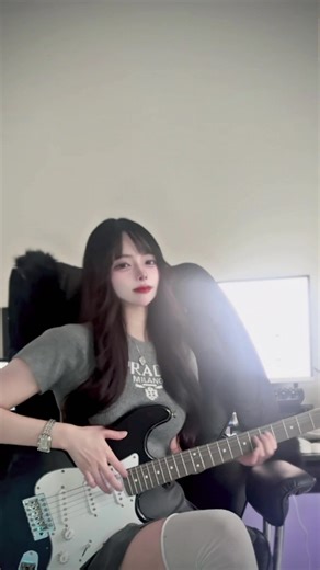 弦楽器できる人尊敬する🎸