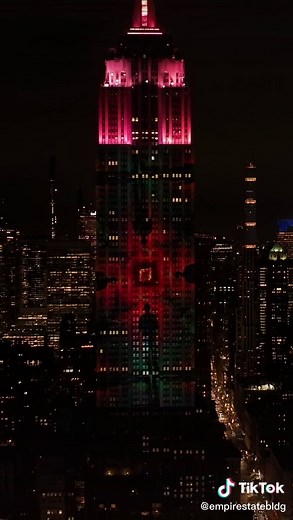 Who should we do projections for next? #empirestatebuilding #newyork #nyc #strangerthings4