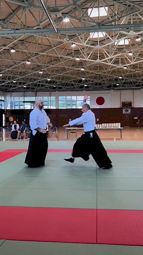 Japanese jujutsu training🥋Kurilla Budokan je veľmi rád, že má príležitosť pozvať vás na Daito-ryu Aikijujutsu seminár 7. septembra vo Wolfsthali v Rakúsku pod vedením Shihana Štefana Kurillu, 5. dan, Hiden Mokuroku Daito-ryu Aikijujutsu. Časy tréningov: 9.00 - 11.30 16.00 - 18.30 Cena: za seminár je 50 €.Kurilla Budokan is very glad about having the opportunity to invite You to Daito-ryu Aikijujutsu seminar on 7th of September in Austria, Wolfsthal lead by Shihan Štefan Kurilla 5th dan, Hiden M