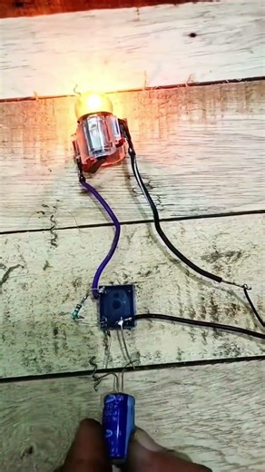 Capacitor dependence of blinking time #circuit #physics #experiment