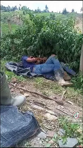 wasmo toosa nin iyo naag somali ah