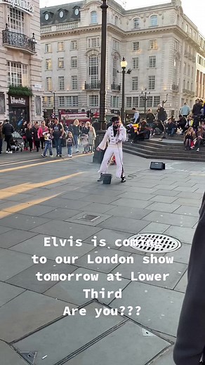 #fy #foryourpage #elvis #londontown #picadillycircus #elvisdance #ukband #ontour #thegulps