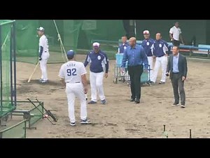 アロンゾ・パウエル氏『与田監督と再会』中日ドラゴンズ 秋季キャンプ最終日