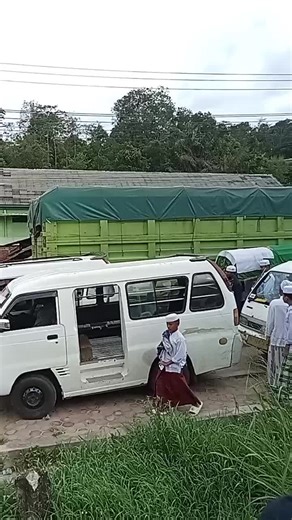 selamat jalan ayahanda guru kami, terimakasih atas semua ilmu yg kau ajarkan. semoga syurga menantimu. alm.ayahanda mismaruddin.