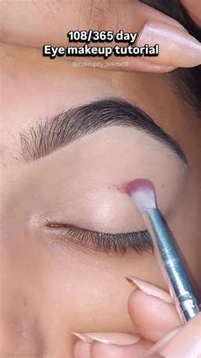 Ankita / Jamshedpur prof. makeup artist on Instagram: "Bengali eyemakeup tutorial follow for more #eyemakeup #makeup #makeupartist #reelkarofeelkaro #tutorial #makeupartistsworldwide"