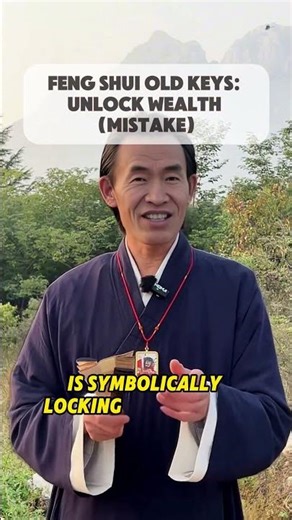 Feng Shui Old Keys: Unlock Wealth (Mistake)#Shorts #FengShui #wealthmanifestation #EnergyFlow