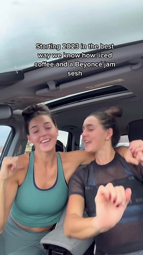 a morning routine we will be taking into 2023 🥂✨#sisters #sisterlove #newyearseve #newyearsresolution #jamsesh