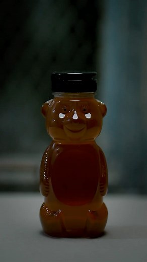 Here’s the thing about the “honey” in those bear-shaped bottles🐻👇​ Sometimes, the generic honey you find at the store is ultra-filtered and processed to make it look clear and consistent. Not only does this mess up the honey’s flowery flavor, it can also make it impossible to tell where the honey is from or what’s in it.​ In 2023, the FDA tested 107 samples of honey imported from different countries and found 3 were adulterated with another sweetener like corn syrup. This was just one sampling