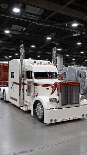 27K views · 2.2K reactions | #truck #trucks #liftedtrucks #offroad #diesel #trending #trucklife #trucking #ford #semitrucks #trucksofinstagram #trucker #cummins #Ram #dodge #chevy #love #dieseltrucks #detroit #freightliner #truckdriver #trucksdaily #kenworth #mack #truckers #powerstroke #peterbilt #america #australia #usa | Edinei Nunes | Facebook