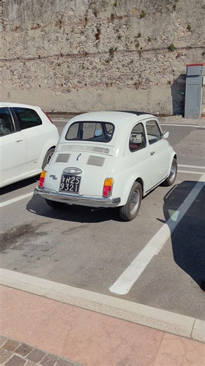 Fiat 500 L del 1970 🇮🇹⚪️🚗 #shorts #automobile #history