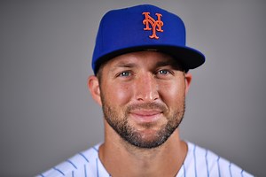 Tim Tebow Shows Off Larger Physique During First Jaguars Practice