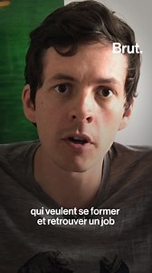 "Le digital aujourd’hui c’est une nécessité : c’est comme lire, écrire et compter." Former gratuitement 1% de la population française à l’intelligence artificielle, c’est le projet Objectif IA. Pierre a cofondé le programme avec OpenClassrooms, il raconte. | Brut