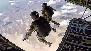 USAF Pararescuemen • Cargo Drop & Free Fall Jump (2020)