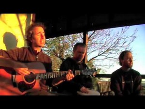 The Diamantina Drover : THE HEALYS live on the balcony Toodyay