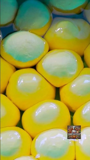 Making Traditional Iranian Kolicheh Bread | Authentic Persian Village Cooking