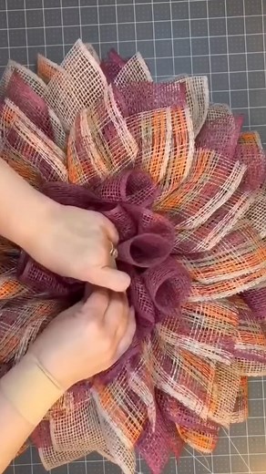 273K views · 4.1K reactions |  Who’s ready to bring in the season with a gorgeous fall flower wreath? This beauty is the perfect way to welcome autumn right at your front door. Want to see how you can grab the details? Comment BBO below and I’ll send them right to you! #julieswreathboutique #wreathmaker | Julie's Wreath Boutique | Facebook