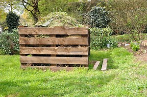 Comment faire un composteur à partir de  palettes ?