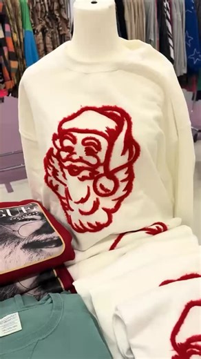 Stop by and shop Bluegrass Girls Boutique at the Hartford Christmas Bazaar! Find them today from 10-5 at New Assembly Church, 425 State Route 1543, Hartford, KY. Support local makers and score unique holiday finds! #ShopLocal | Bluegrass Girls Boutique