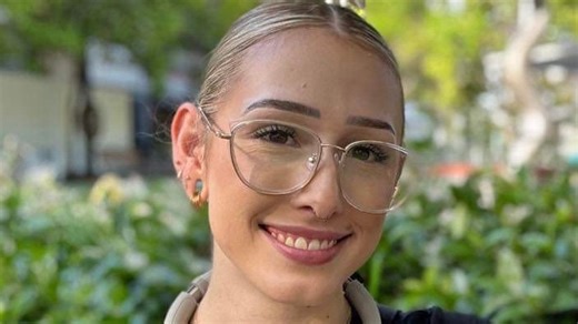 Maddy felt 'brain zaps' after stopping antidepressants. No-one told her they were a common symptom of withdrawal