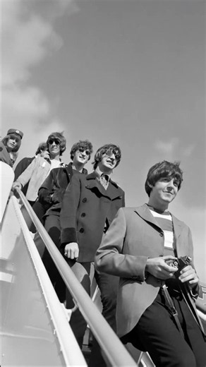 The Beatles - Help #ringostarr #georgeharrison #johnlennon #paulmccartney