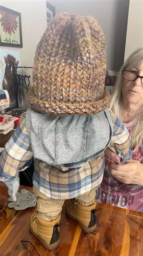 Let’s make a gnome today | Crafting With Nawny