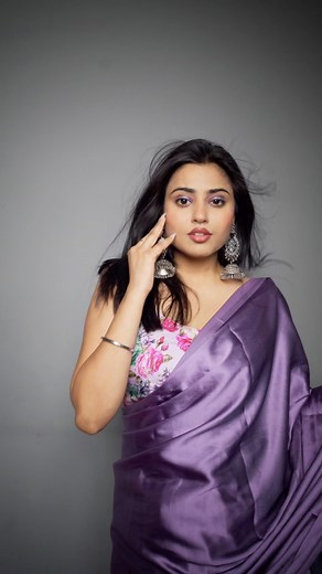 Nishu Tiwari on Instagram: "Just looking like a wow 💜🤩"