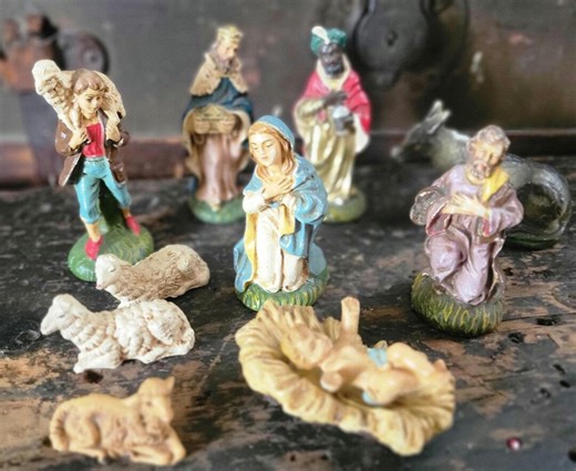 Vintage Italian Nativity Set, 11-piece Hand-painted Chalkware, A Tender Christmas Keepsake - Etsy
