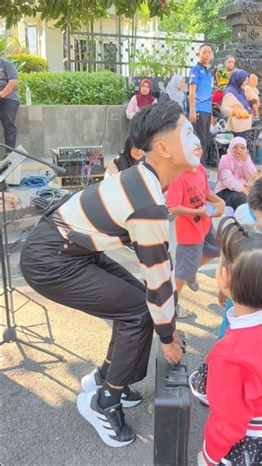 #pantomimbojonegoro #pantomimlucu #pantomimindonesia #pantomim #pantomimanak #pantomime #pantomimer