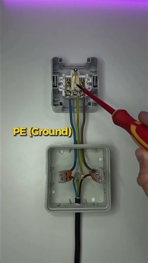 How to wire a standard electrical outlet #diy #electrician #socket#outlet