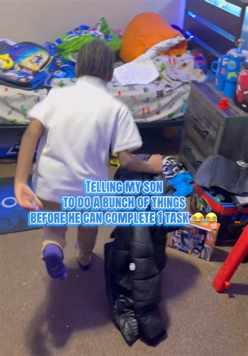 *PRANK* PAY BACK 🤣🤣HE STAY MAKING A MESS AROUND MY HOUSE SO NOW I GOT HIM RUNNING AROUND LIKE A CHICKEN WITH HIS HEAD CUT OFF 🤣🤣#fyp #foryoupage #boymom #kidsoftiktok #funny