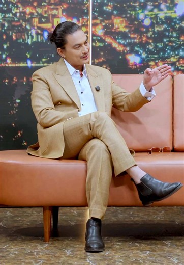 ‘आ बाट आमा’2 को सम्पूर्ण टिमलाई धेरै–धेरै शुभकामना ‘आ बाट आमा२ को सम्पूर्ण टिमलाई हार्दिक शुभकामना🎉 सम्पूर्ण नेपालीहरूमा विजया दशमीको हार्दिक मंगलमय शुभकामना! 🙏स्वदेश तथा विदेशमा रहनुभएका सम्पूर्ण नेपाली दाजुभाइ, दिदीबहिनी तथा आमाबुबाहरूमा विजया दशमी तथा बडा दसैँको पावन अवसरमा सुख, शान्ति, समृद्धि, सु–स्वास्थ्य र उत्तरोत्तर प्रगतिको हार्दिक मंगलमय शुभकामना व्यक्त गर्दछौँ।🙏 👑 𝐊𝐈𝐍𝐆𝐒 𝐖𝐄𝐀𝐑𝐒 — 𝐅𝐄𝐄𝐋 𝐓𝐇𝐄 𝐋𝐔𝐗𝐔𝐑𝐘 ✨ Where Style Meets Perfection. 🤵‍♂️🧵 At 𝐊𝐈𝐍𝐆𝐒 𝐖𝐄𝐀𝐑𝐒 