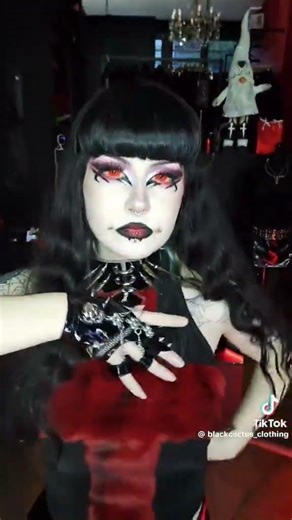 This is how goth dance #gothclub #goths #gothmodel #gothgirl