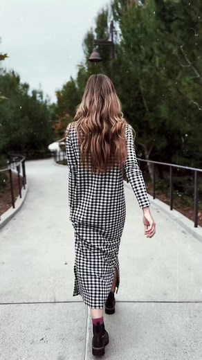 Baby Lock Ambassador Sara with The Sara Project created this cozy dress for winter outings. She shares some tips on her creative process and how to use a twin needle on the Baby Lock Brilliant to finish the edges. https://bit.ly/40sEyXI | Baby Lock USA & Canada