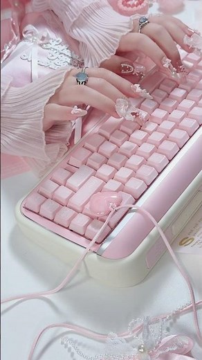 cerakey matte pale pink ceramic Keycaps Rollo75 mechanical custom creamy thocky keyboard typing ASMR