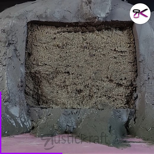 A Tree Trunk Fountain That Holds an Aquarium Within 💦🐟 #diy #aquarium #waterfall | RusticKraft