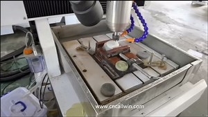 [Hot Item] 5 Axis Small CNC Router with 180 Degree Rotary