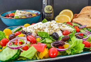 Griechischer Bauernsalat mit Feta - Kochen aus Liebe