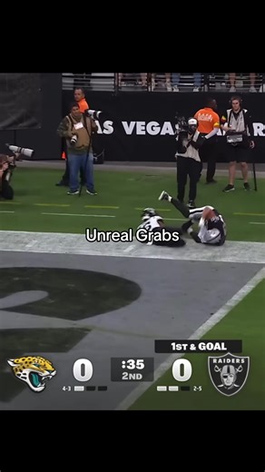 Incredible One-Handed Catch: A Moment to Remember