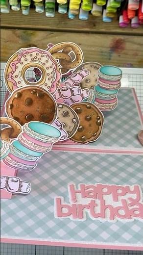 Make an adorable Pop Up Stadium Wave Card #cardmakingtutorials #cardmaking