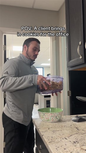 It’s in an accountant’s nature to eat them all, trust #cookies #officesweettreet #sweettreat #fyp #taxes