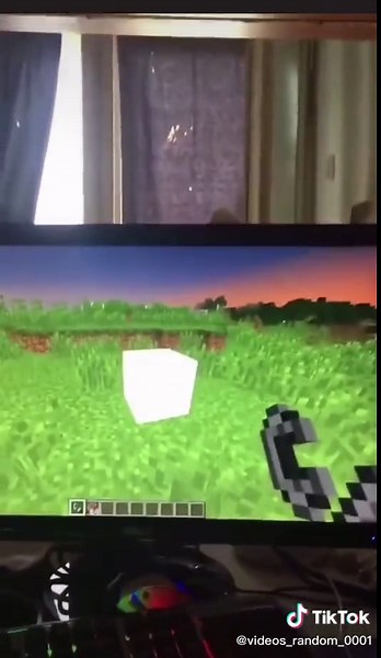 Minecraft TNT Experiment: Exploring Blocky Dimensions