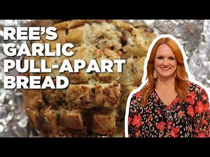 Ree Drummond's Roasted Garlic & Four-Cheese Pull-Apart Bread | The Pioneer Woman | Food Network