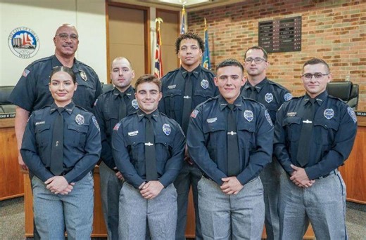 Lorain police add seven officers to ranks