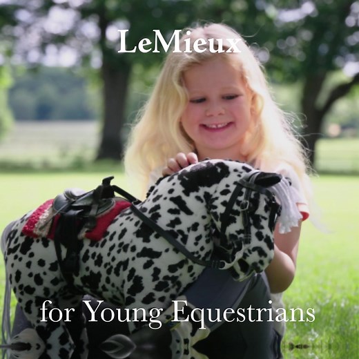 Saddle up with LeMieux's Western Toy Pony! Where playtime meets the Wild West. Ideal for young riders ready for adventure. | LeMieux