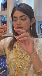 ✨ আভিজাত্যের ছোঁয়ায় খাঁটি সোনার সৌন্দর্য ✨ রুচিশীল ডিজাইন ও নিখুঁত ফিনিশ — আপনার বিশেষ মুহূর্তের জন্য পারফেক্ট গহনা 💛 📞 Call: 8801794095702 (Gold, Diamond & Silver পাওয়া যায়) 🏬 শাখা–১: Haji Kujrat Ali Mollah Super Market Mirpur–12, Dhaka–1216 ৩য় তলা, লিফট–০২ দোকান নং: ৬৮ ও ৬৯ 🏬 শাখা–২: Bashundhara City Shopping Complex Level–7, Block–B Shop No: 3, 4 আজই ভিজিট করুন — এক্সক্লুসিভ কালেকশন অপেক্ষা করছে ✨ | Royal Jewellers