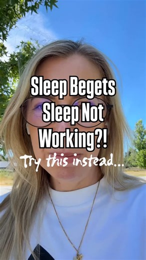 Alex Weehuizen | Early Years Specialist on Instagram: "😴 I used to believe the phrase “sleep begets sleep”. I shared it, I taught it… until years of working closely with families and a deeper understanding of sleep biology showed me it was an oversimplification. Sleep is not a one-size-fits-all formula. Every child has a unique sleep requirement, and there is only so much sleep any human can achieve within a 24 hour period. This is why I often support parents to cap or wake from naps to protect