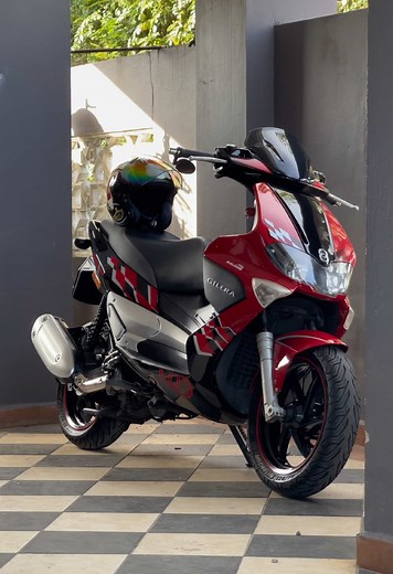 Discover Gilera Scooters: Style and Performance from Italy