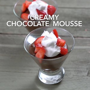 Super Easy Creamy Chocolate Mousse for all your Valentine Sweethearts! The more chocolate to share, the merrier! 😂 RECIPE: https://bestrecipebox.com/easy-chocolate-mousse/ | Best Recipe Box