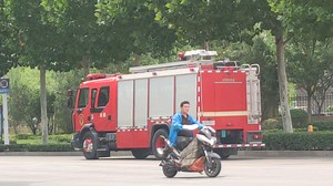 济宁消防雷诺消防车code2响应