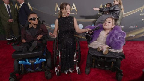 'Jay & Pamela' Season 2: Stars Announce TLC Series Is Returning at Red Carpet Event (Exclusive)